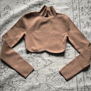 Elegant Tan Women's Crop Top